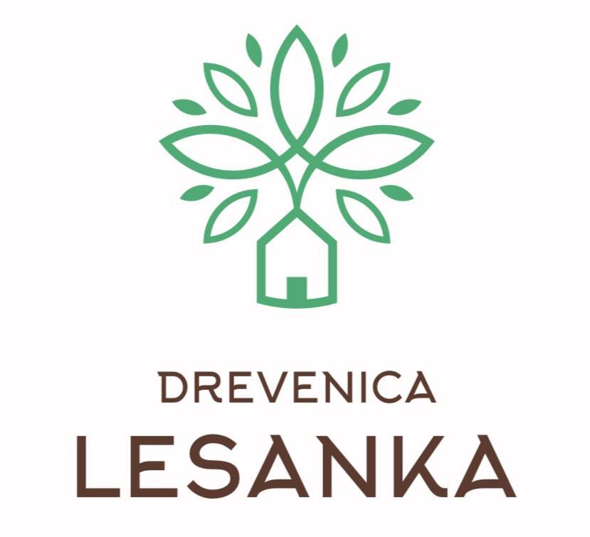 デマノブスカ・ドリーナ Drevenica Lesankaヴィラ エクステリア 写真